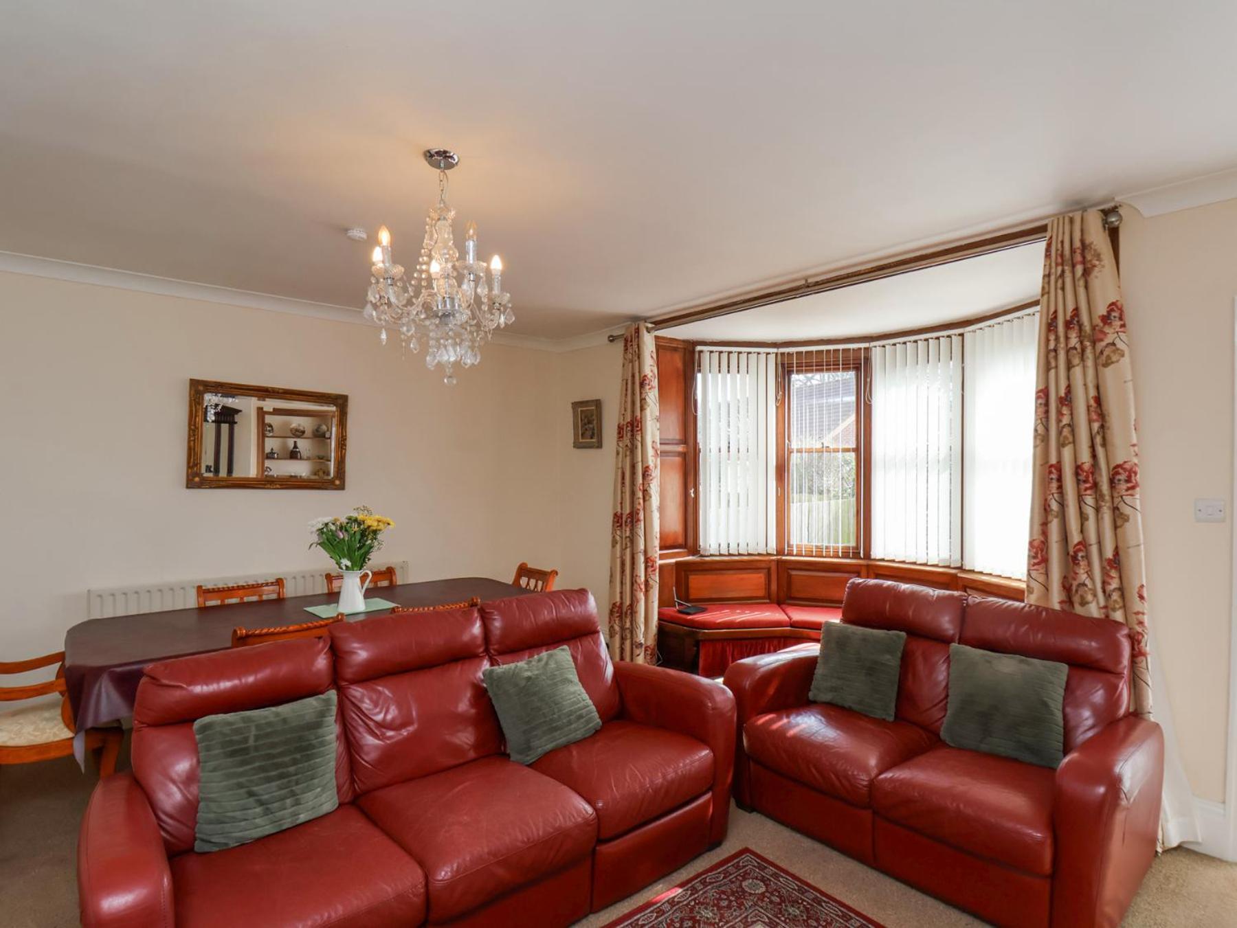 Mayfield Manor Уитби Экстерьер фото